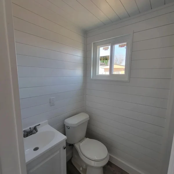 custom 20ft shipping container house 4 600x600 1