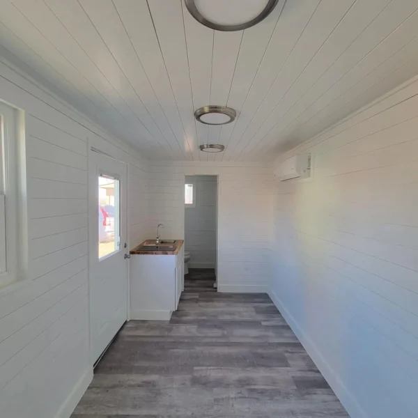 custom 20ft shipping container house 5 600x600 1 1